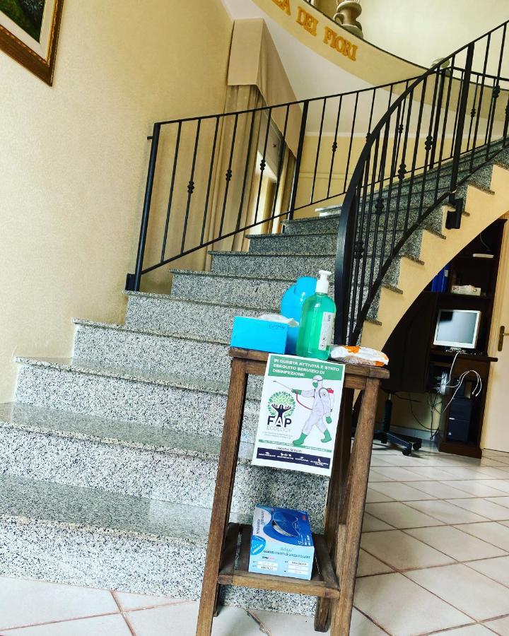 B&B Villa Dei Fiori SantʼEufemia Lamezia Eksteriør bilde