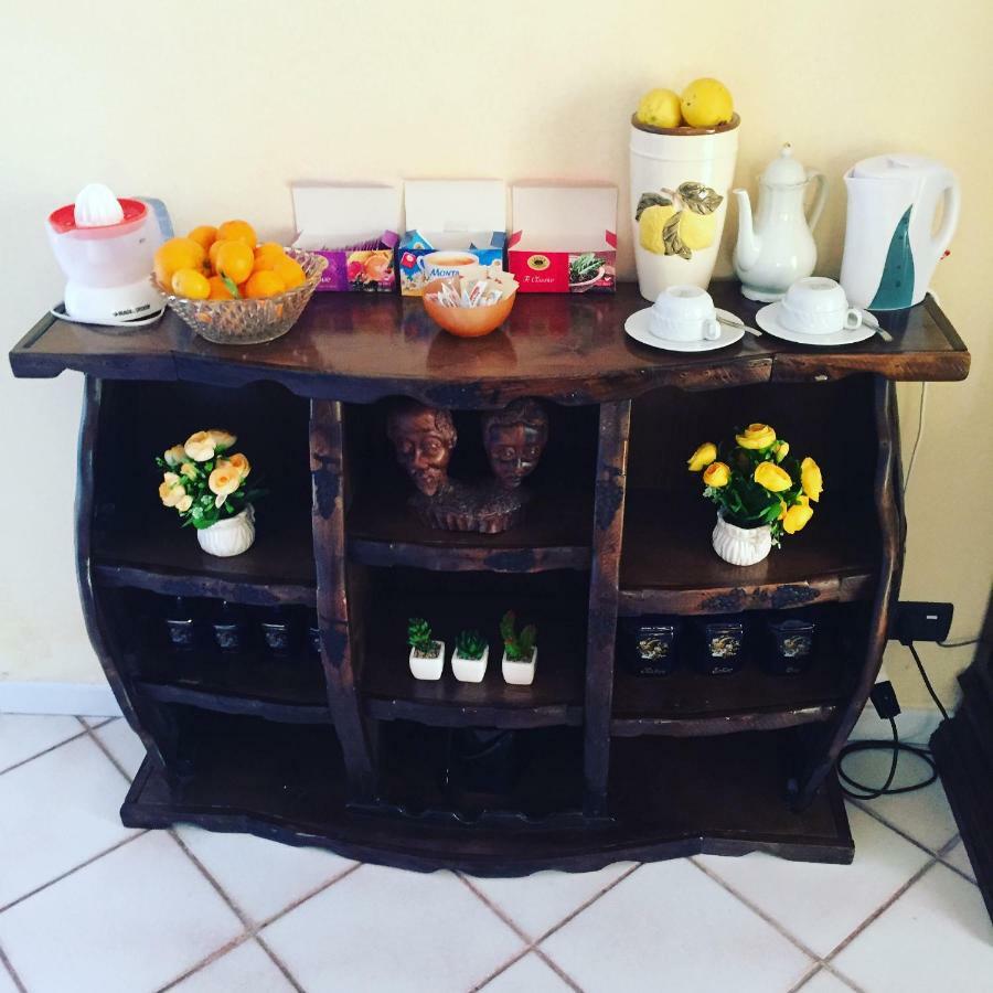 B&B Villa Dei Fiori SantʼEufemia Lamezia Eksteriør bilde